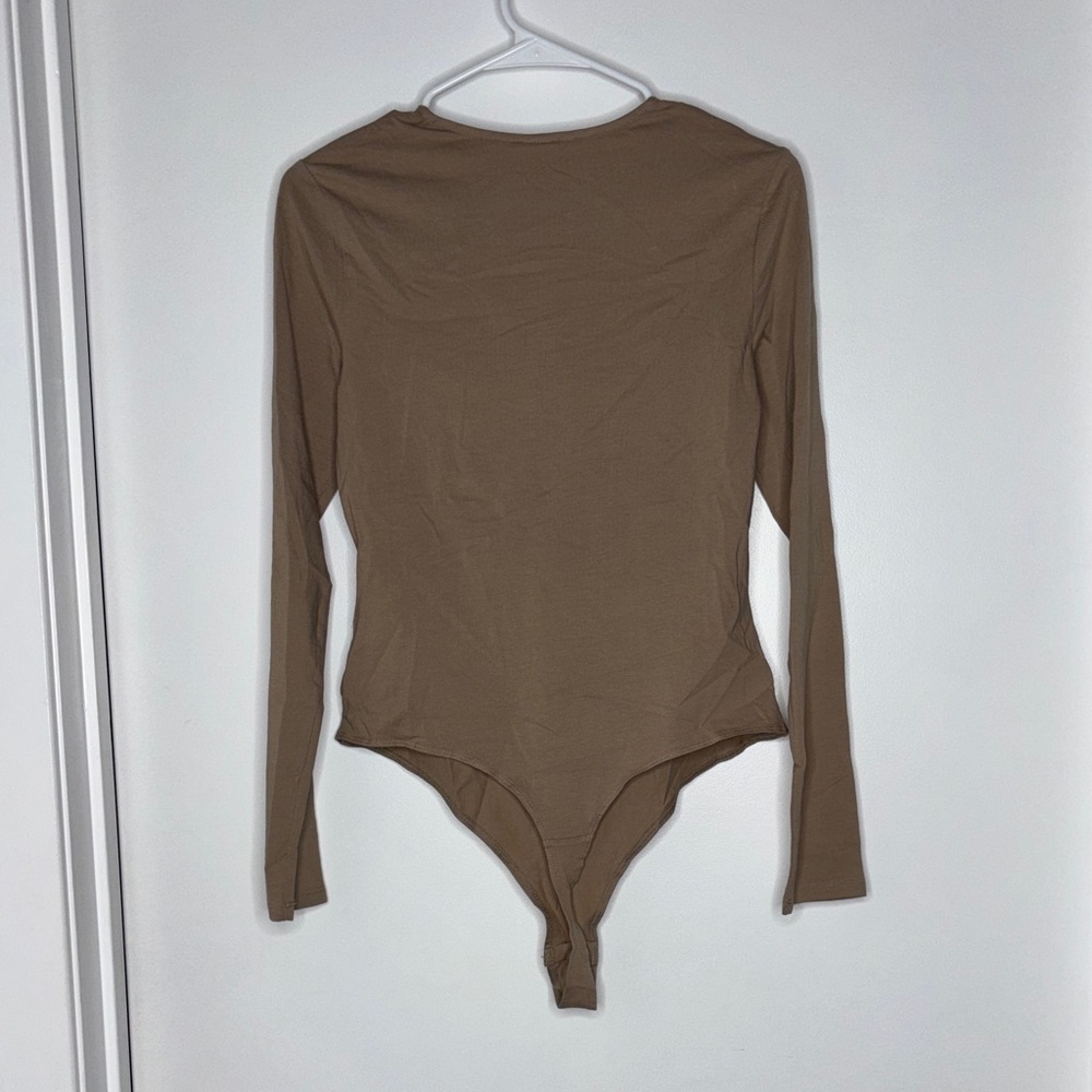 H&M Brown Long Sleeve Bodysuit - Picture 3 of 3